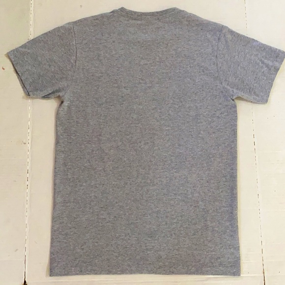 Despicable Me Minion Christmas Present Graphic Men Tee - Picture 2 of 3